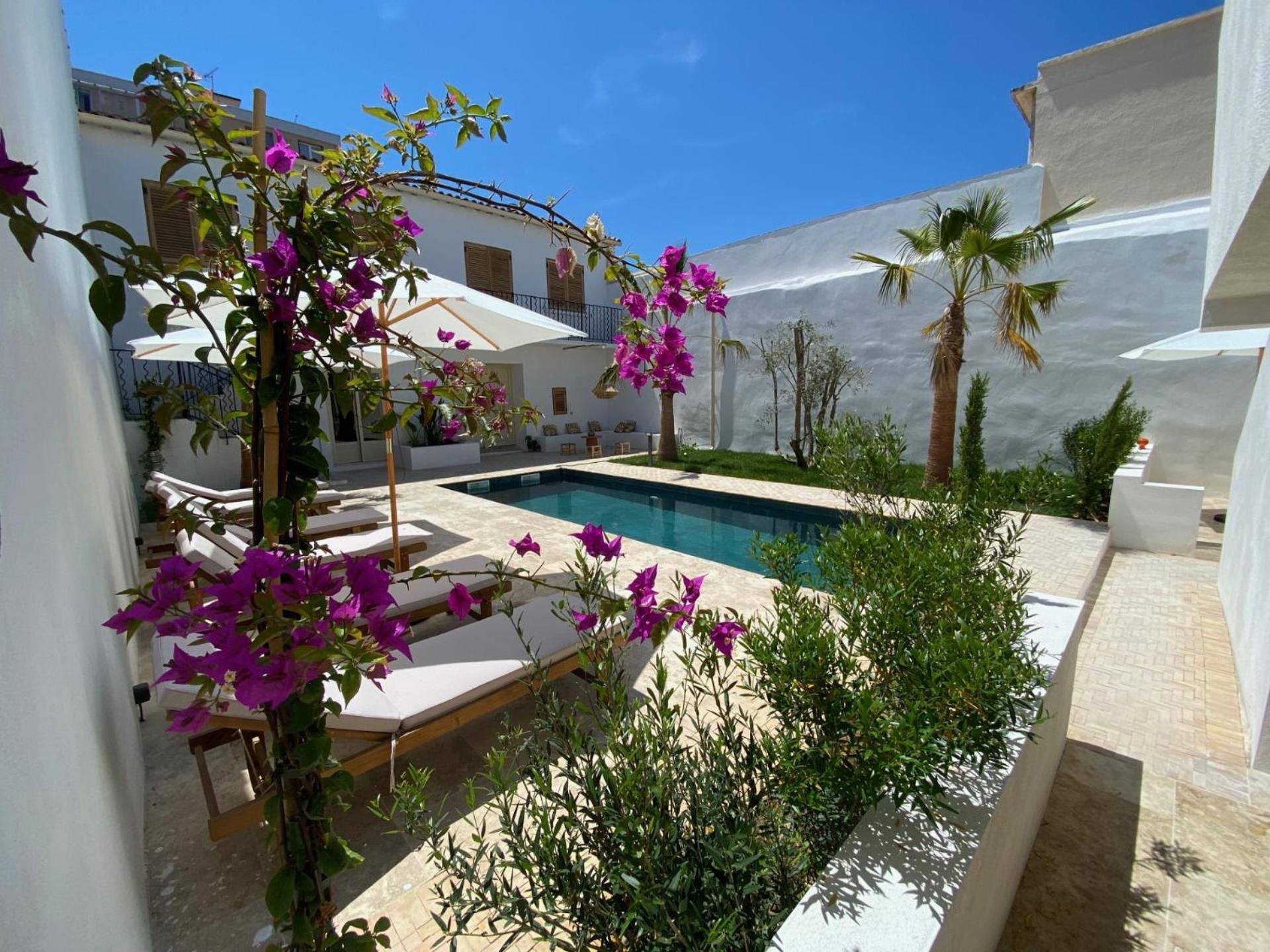 La Maison De Ville - Piscine - Spa Sete Bagian luar foto