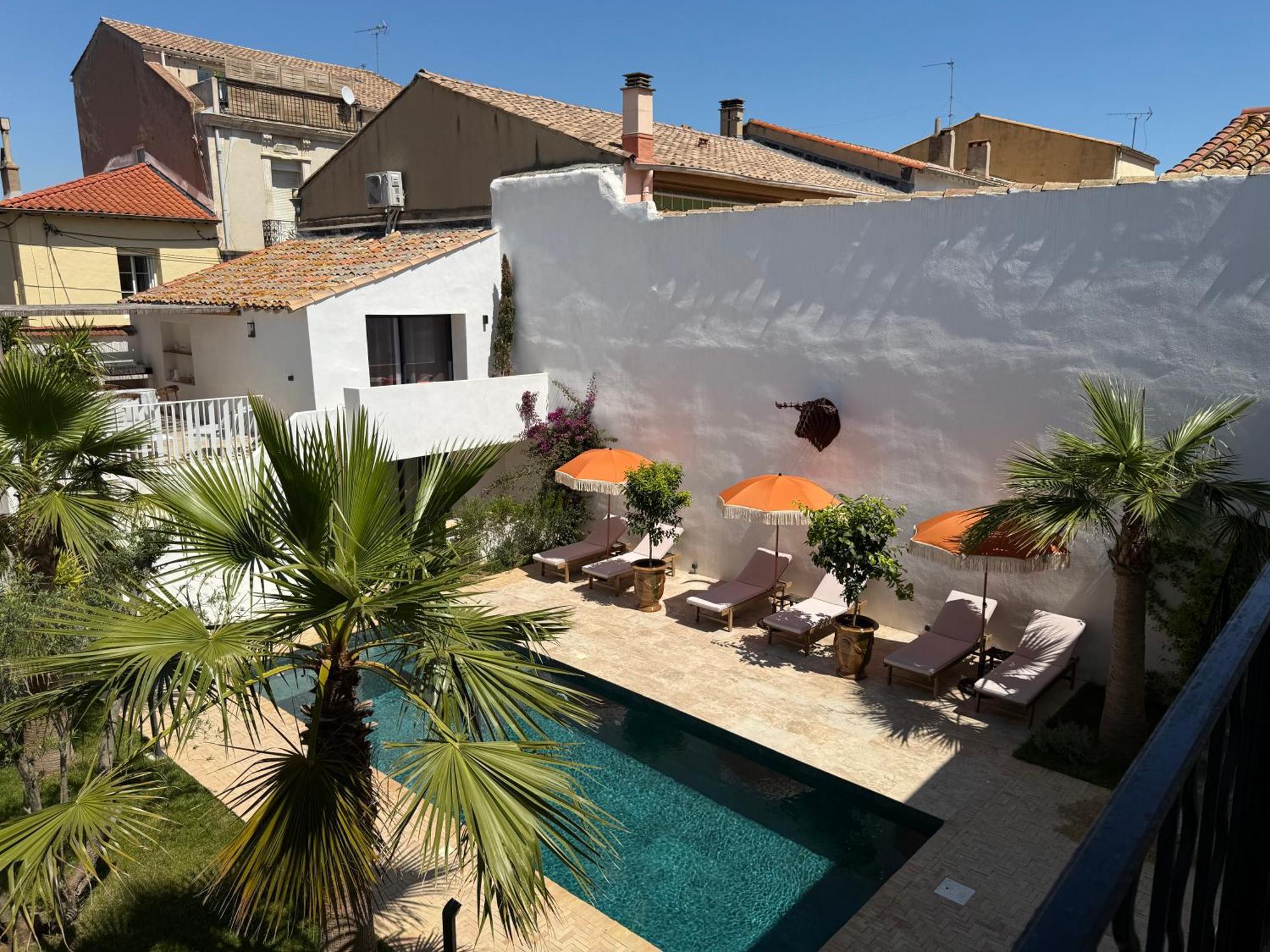 La Maison De Ville - Piscine - Spa Sete Bagian luar foto